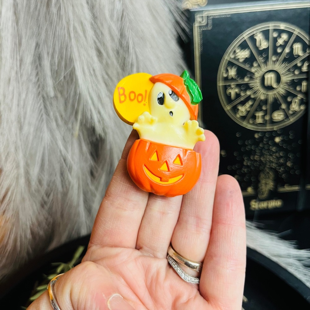 Vintage Halloween Ghost Pumpkin Brooch Pin | "Boo!" Jack-o'-Lantern | Resin